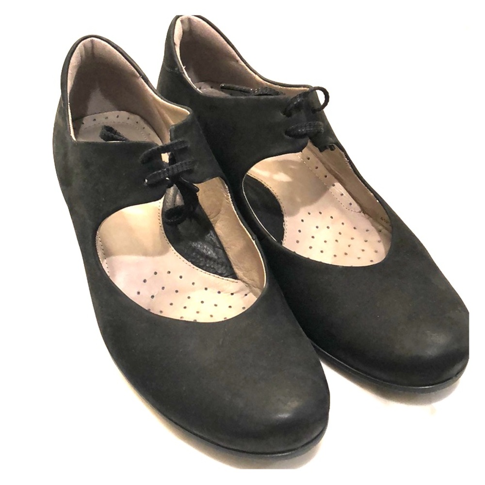 New Ecco black shoes size 41